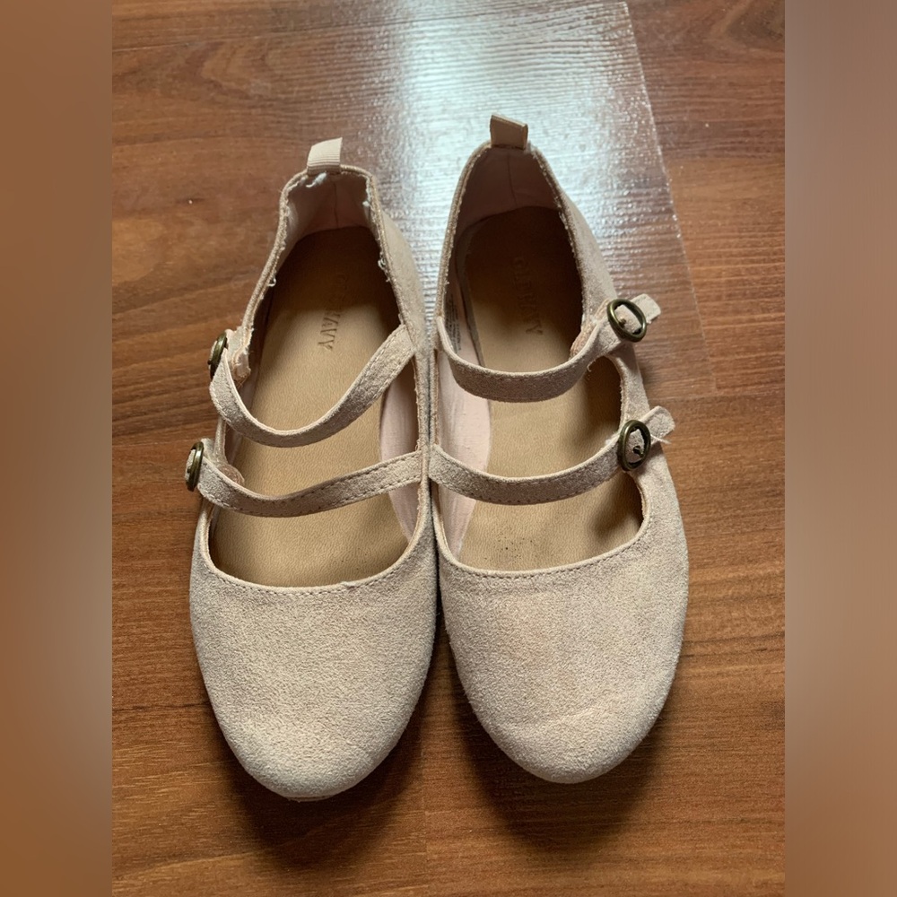Old navy flats